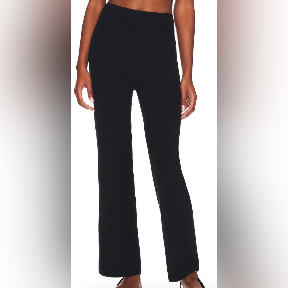 Black ribbed pants
